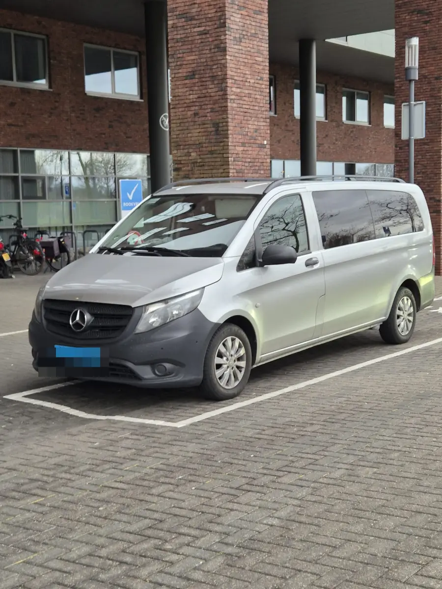 Taxi Maiki Mercedes Vito personenbus